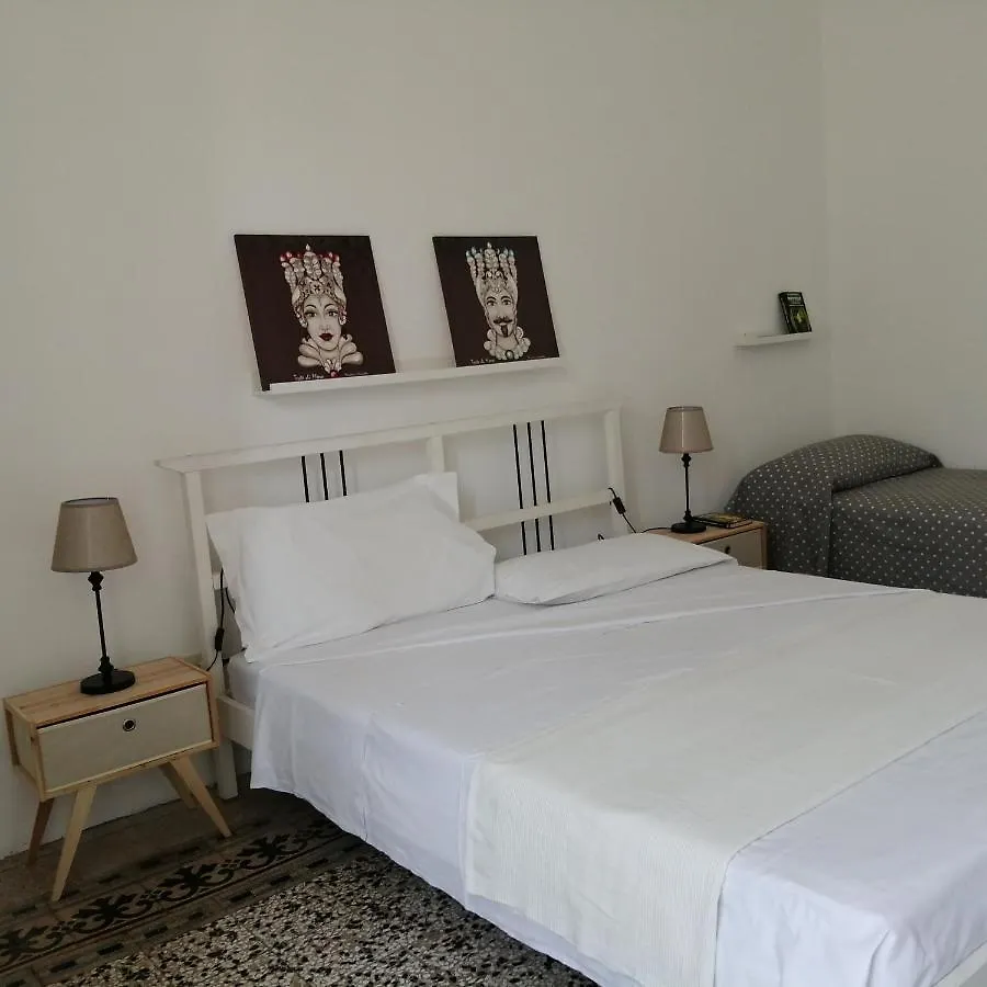 Elianthos B&B Ispica 3*,  Italy